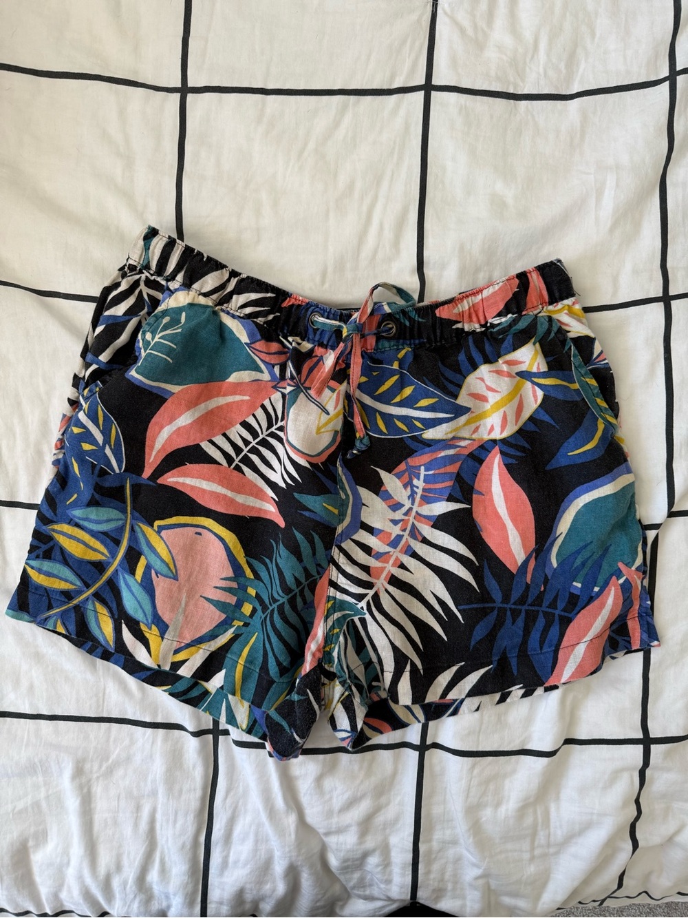 C&C California Tropical Print Linen Shorts